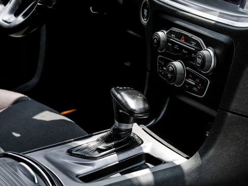 Used 2022 Dodge Charger R/T w/ Blacktop Package RWD image 27
