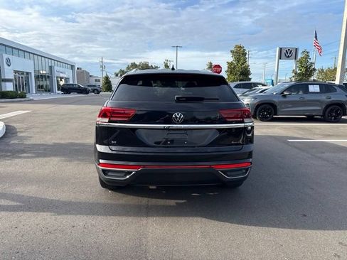 Used 2023 Volkswagen Atlas Cross Sport SE AWD/4WD image 18