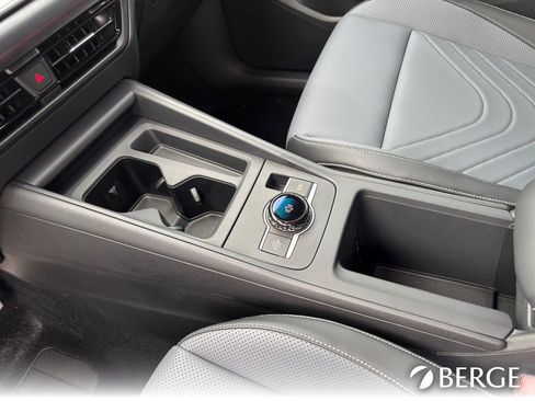 New 2026 Volkswagen Tiguan SE R-Line image 23