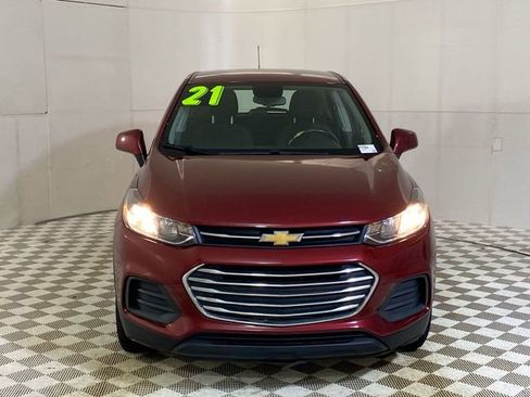 Used 2021 Chevrolet Trax LS AWD/4WD image 21