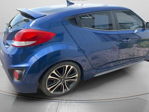 Used 2016 Hyundai Veloster Turbo R-Spec image 17