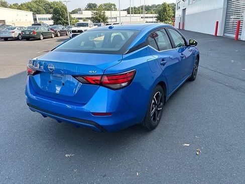 Used 2024 Nissan Sentra SV FWD image 9
