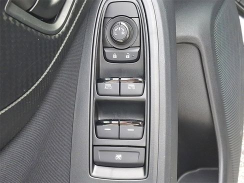 Certified 2023 Subaru Crosstrek 2.0i image 26