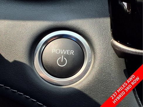 Used 2026 Toyota Highlander XLE AWD/4WD image 25