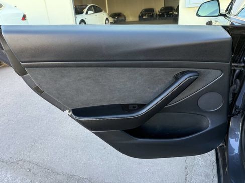 Used 2023 Tesla Model 3 Standard Range image 29