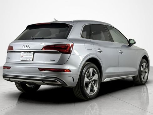 Used 2023 Audi Q5 2.0T Premium Plus w/ Premium Plus Package AWD/4WD image 5