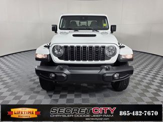 New 2025 Jeep Gladiator Sport video 2