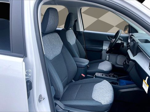 New 2026 Ford Maverick XLT image 29