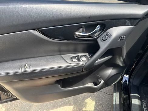 Used 2020 Nissan Rogue SL FWD image 8