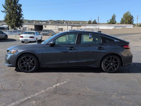 Certified 2024 Honda Civic Sport Touring image 9