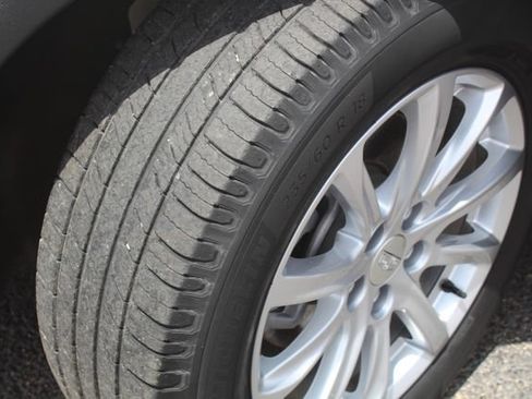 Used 2021 Cadillac XT4 Luxury w/ Cold Weather Package FWD image 12