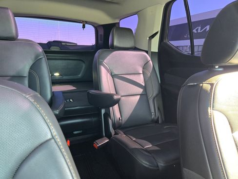 Used 2021 Chevrolet Traverse Premier w/ LPO, Floor Liner Package FWD image 14