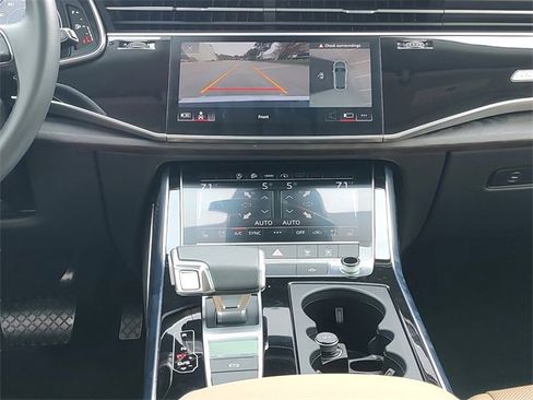 Used 2023 Audi Q8 Premium Plus image 15