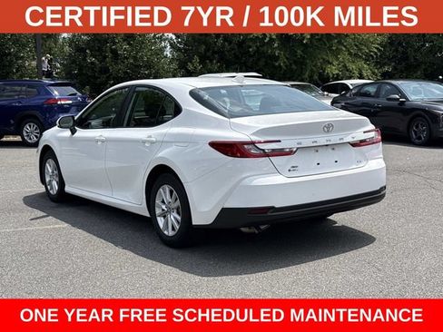 Used 2025 Toyota Camry LE AWD/4WD image 4