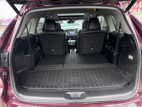 Used 2019 Toyota Highlander Limited Platinum image 43