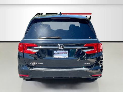 Used 2023 Honda Odyssey Elite image 6