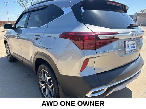 Used 2022 Kia Seltos EX image 4