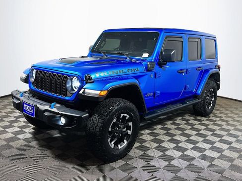 Used 2024 Jeep Wrangler Unlimited Rubicon 4xe image 4