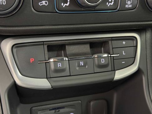 Used 2024 GMC Terrain SLT w/ Tech Package AWD/4WD image 30