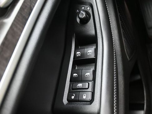 New 2025 Jeep Grand Cherokee Limited w/ Luxury Tech Group II image 24