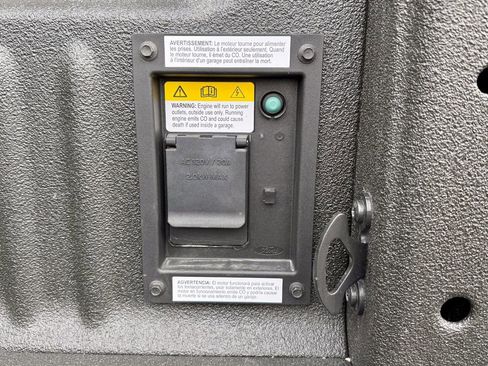 Used 2023 Ford F350 Lariat w/ Chrome Package image 17