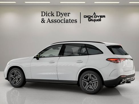 Used 2025 Mercedes-Benz GLC 300 image 18