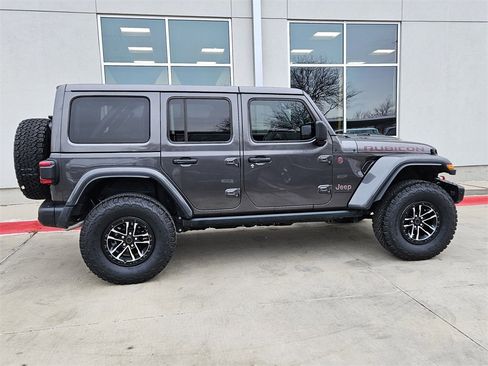 New 2025 Jeep Wrangler Unlimited Rubicon image 2