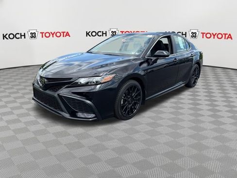 Used 2021 Toyota Camry SE w/ TRD Appearance Package (TMS) AWD/4WD image 3