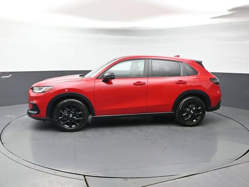 Certified 2024 Honda HR-V Sport image 2
