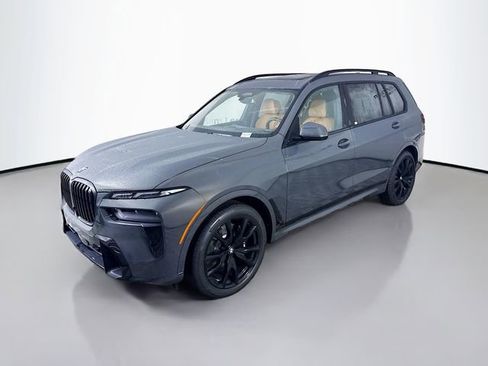 New 2026 BMW X7 xDrive40i w/ M Sport Package image 3