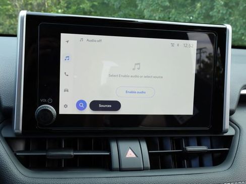 Used 2025 Toyota RAV4 XLE image 4