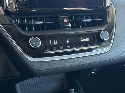 Used 2025 Toyota Corolla LE image 17