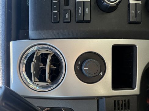 Used 2013 Ford F150 XLT image 15