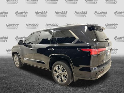 Used 2025 Toyota Sequoia Capstone AWD/4WD image 8