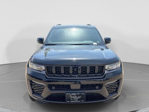 New 2026 Jeep Grand Cherokee L Limited AWD/4WD image 9