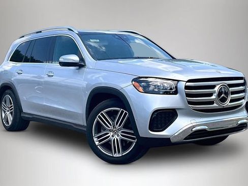 Used 2025 Mercedes-Benz GLS 450 4MATIC image 1