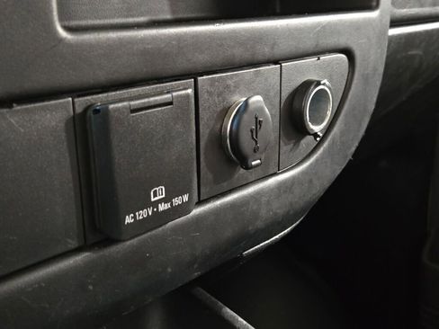 Used 2017 Chevrolet Express 3500 image 24