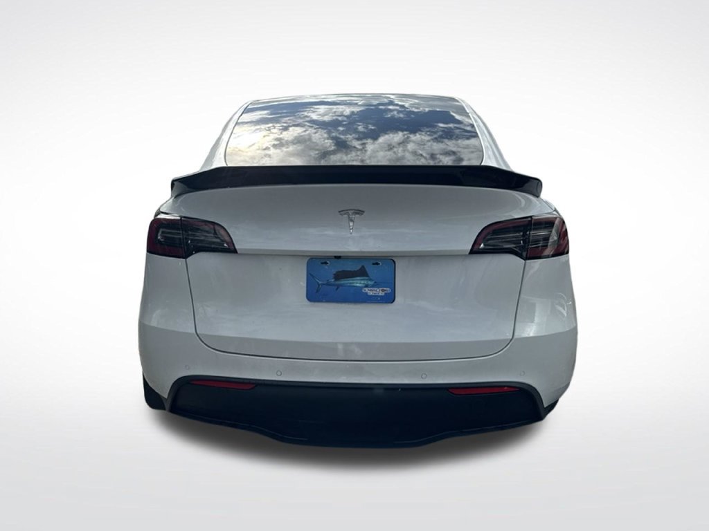 Used 2022 Tesla Model Y Long Range AWD/4WD image 7