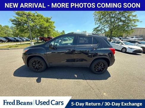 Used 2022 Chevrolet Trax LT w/ Driver Confidence Package AWD/4WD image 5