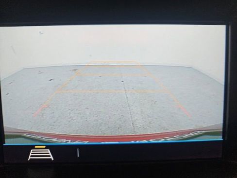 Used 2018 GMC Terrain Denali w/ Comfort Package image 28