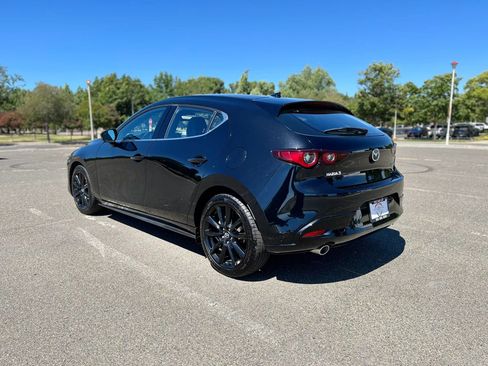 Used 2022 MAZDA MAZDA3 s FWD image 7