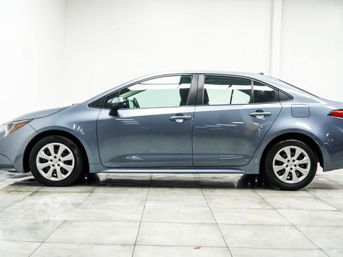 Used 2024 Toyota Corolla LE FWD image 9