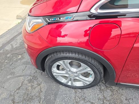 Used 2019 Chevrolet Bolt LT FWD image 31