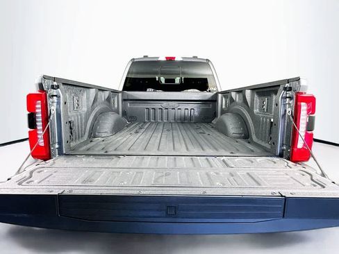 New 2026 Ford F250 Lariat w/ Black Appearance Package image 21