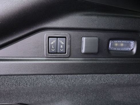 Used 2026 Cadillac Lyriq Signature Sport AWD/4WD image 33