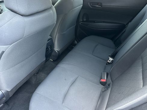 Used 2022 Toyota Corolla Cross LE image 13