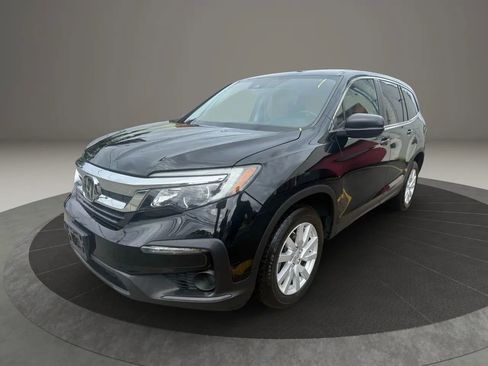Used 2019 Honda Pilot LX image 1