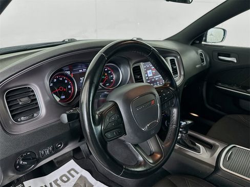 Used 2023 Dodge Charger SXT image 9