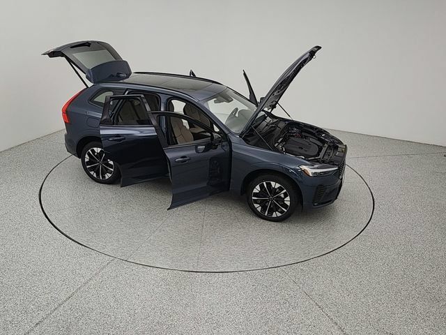 New 2026 Volvo XC60 B5 Plus w/ Protection Package Premier AWD/4WD image 22