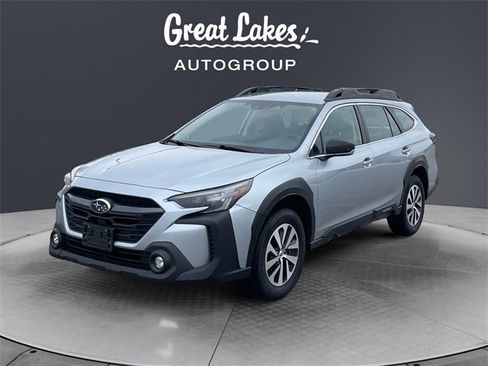 Used 2023 Subaru Outback 2.5i Premium image 1